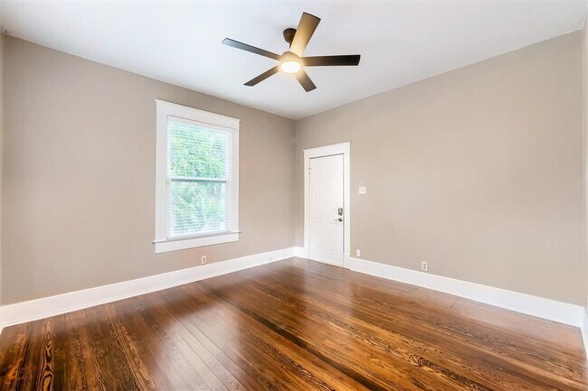 Building Photo - 4308 Avenue G