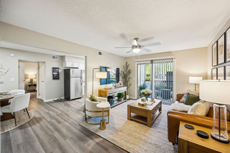 Primary Photo - Cypress Pointe