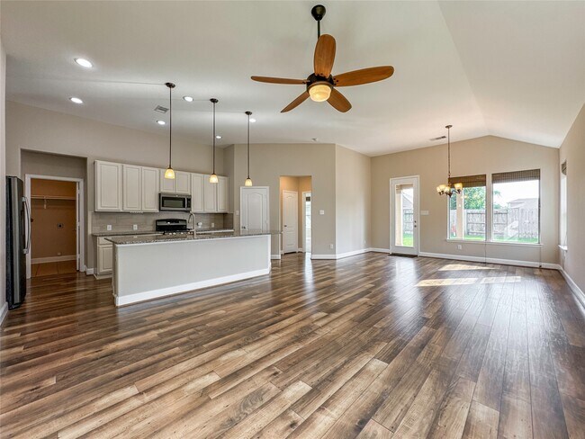 Primary Photo - 1613 Cintola Ln