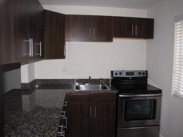 Building Photo - 805 Piedmont Ave NE