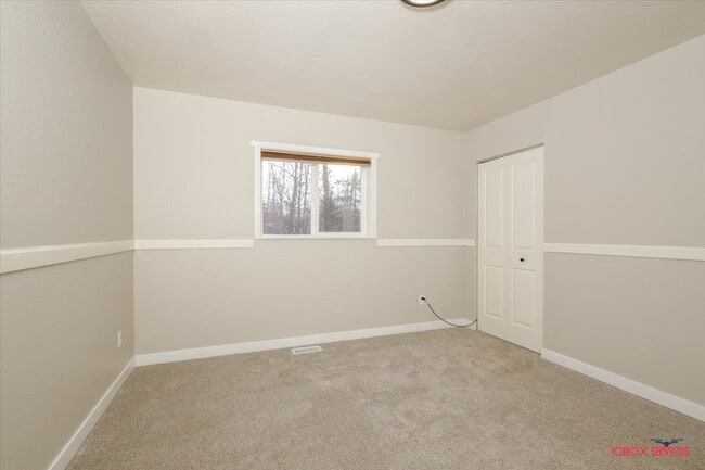 Building Photo - Enchanting Chalet-Style 3-bedroom, 2-bathroom Home!