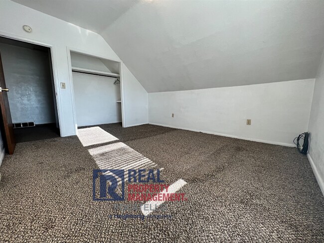 Building Photo - 708 N Arthur Ave