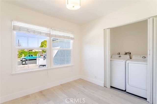 Building Photo - 20026 Kittridge St