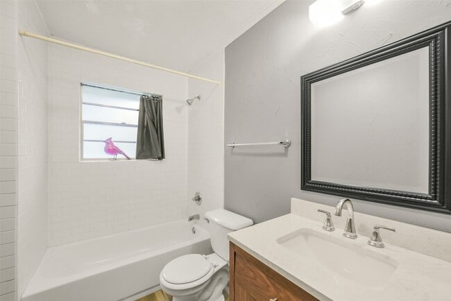 Building Photo - 23807 Red Oak Dr