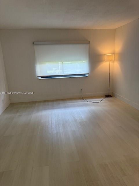 Building Photo - 413 Lakeview Dr