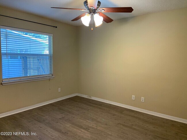 Building Photo - 8384 Chessman Ct