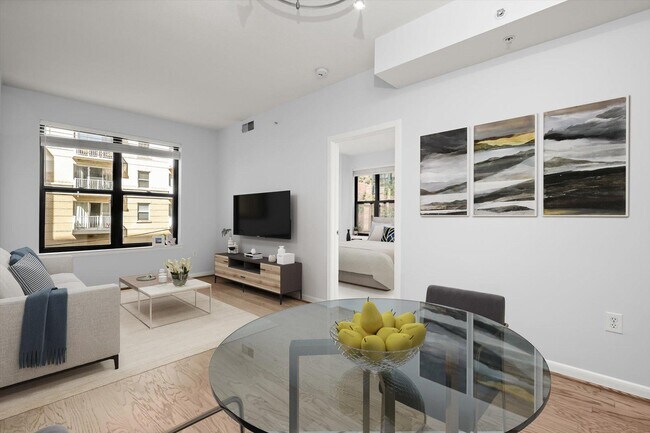 Building Photo - 1001 L St NW