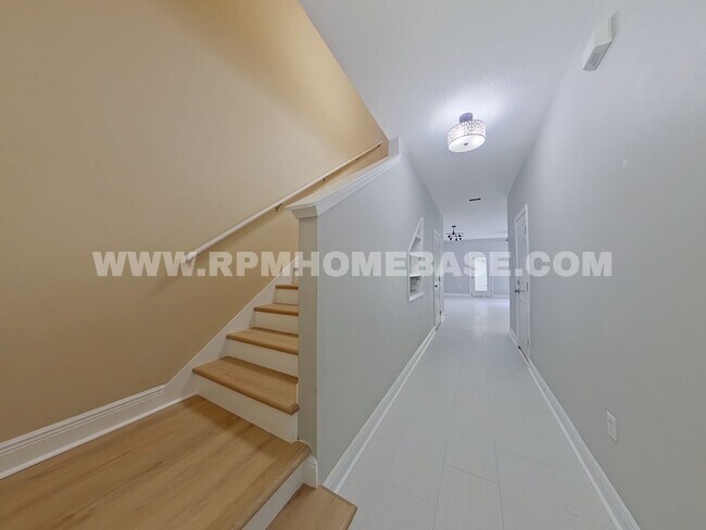 Building Photo - Freshly Updated 3-Bedroom Townhome in Reserve Pointe, Navarre