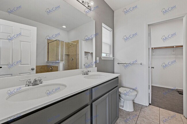 Building Photo - 2424 Bermont Red Ln