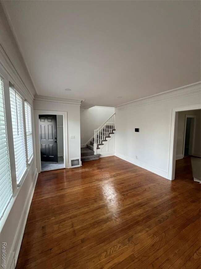 Building Photo - 16157 Linwood St