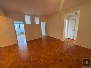 Building Photo - BEEKMAN PLACE