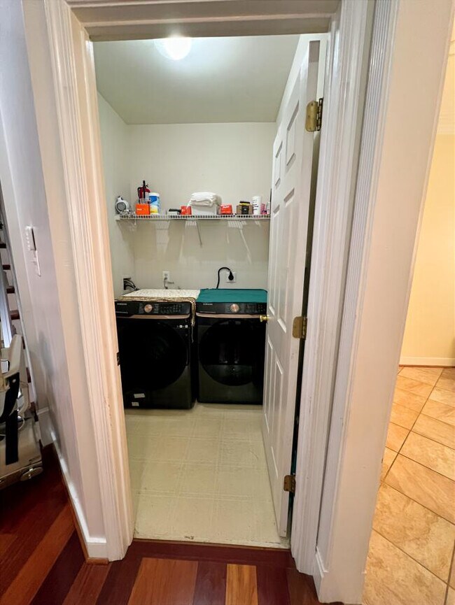 Building Photo - 2456 Rolling Plains Dr