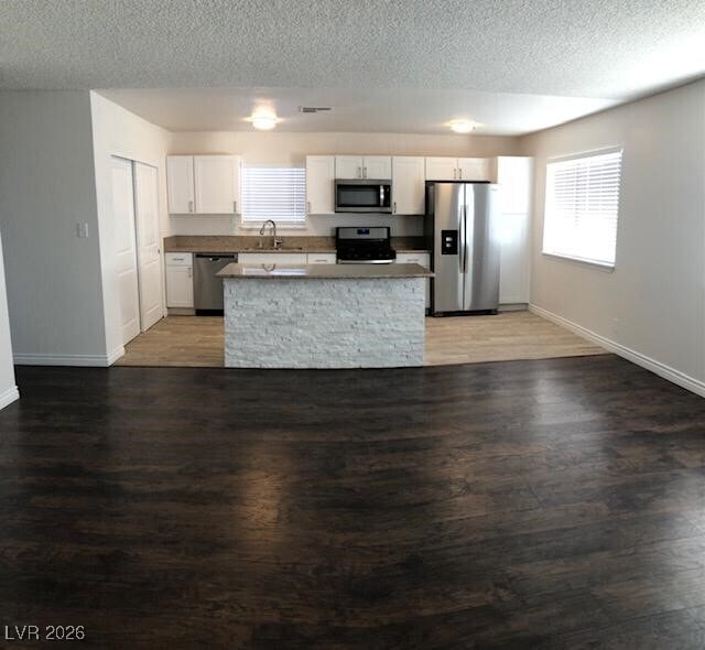 Building Photo - 6382 Creston Ave