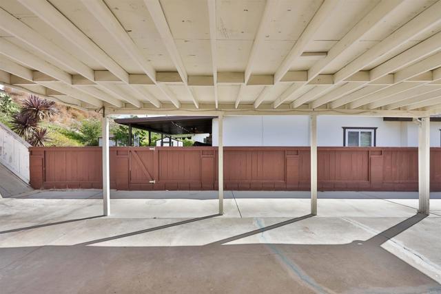 Building Photo - 893 Crest Dr