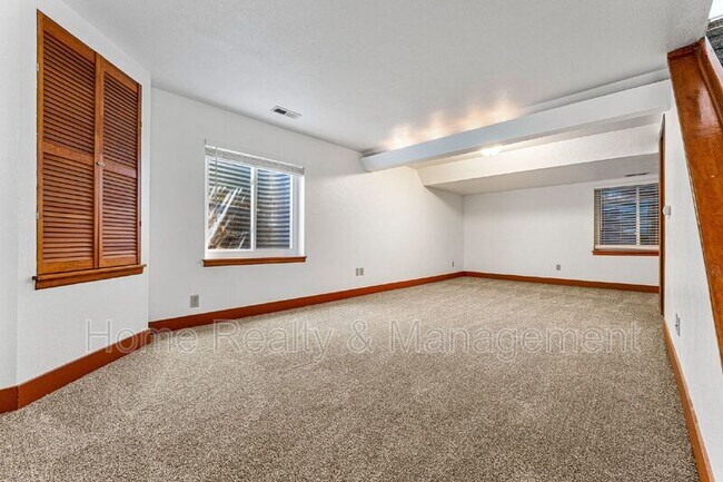 Building Photo - 13313 Birch Cir