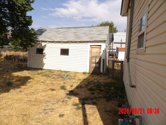 Building Photo - 1416 Monroe Ave
