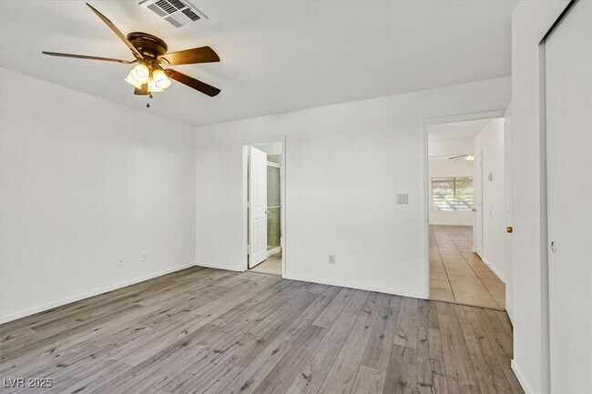 Building Photo - 1802 Plum Ct