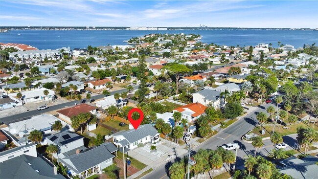 Building Photo - 56 44th Ave