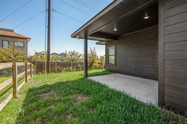 Building Photo - 3002 Alpha Wolf Ct