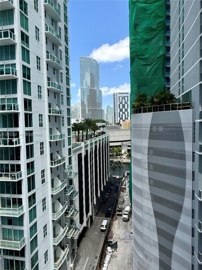 Building Photo - 55 SE 6th St