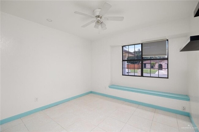 Building Photo - 11 Martin Ave