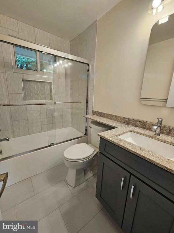 Building Photo - 5021 Swinton Dr