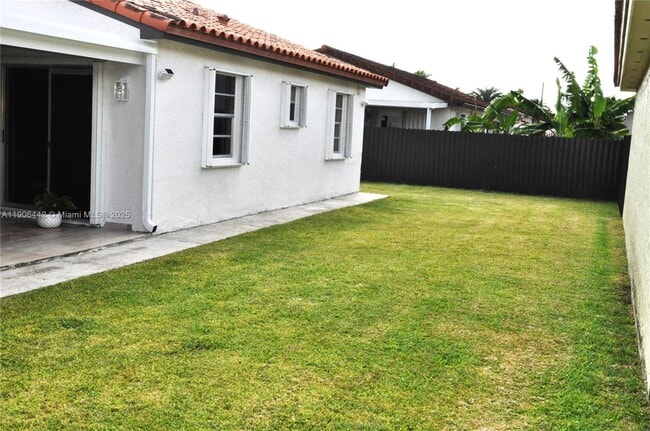 Building Photo - 13492 SW 38th Ln