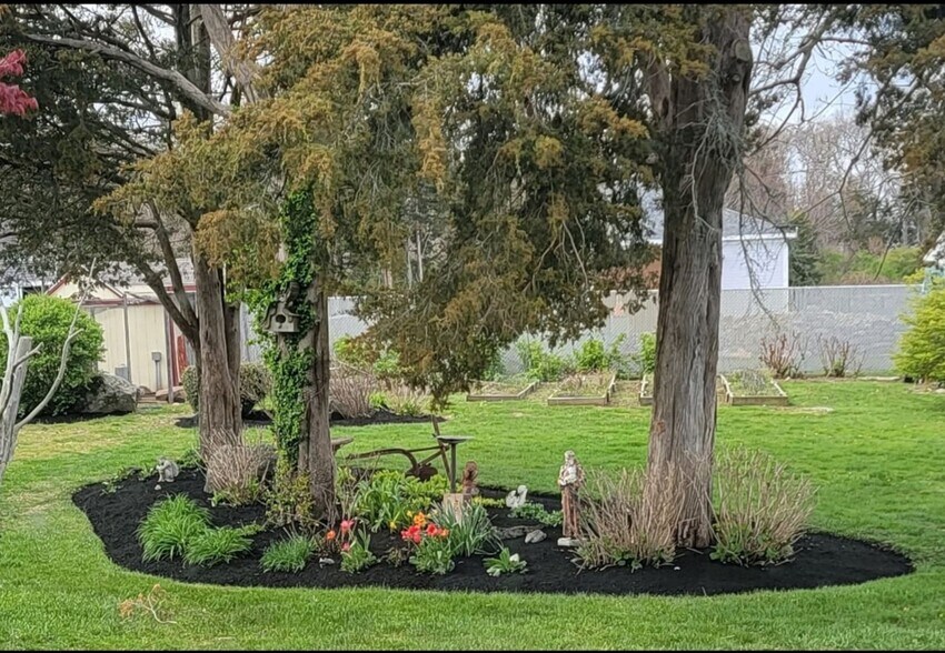 Building Photo - 46 Gilbert St