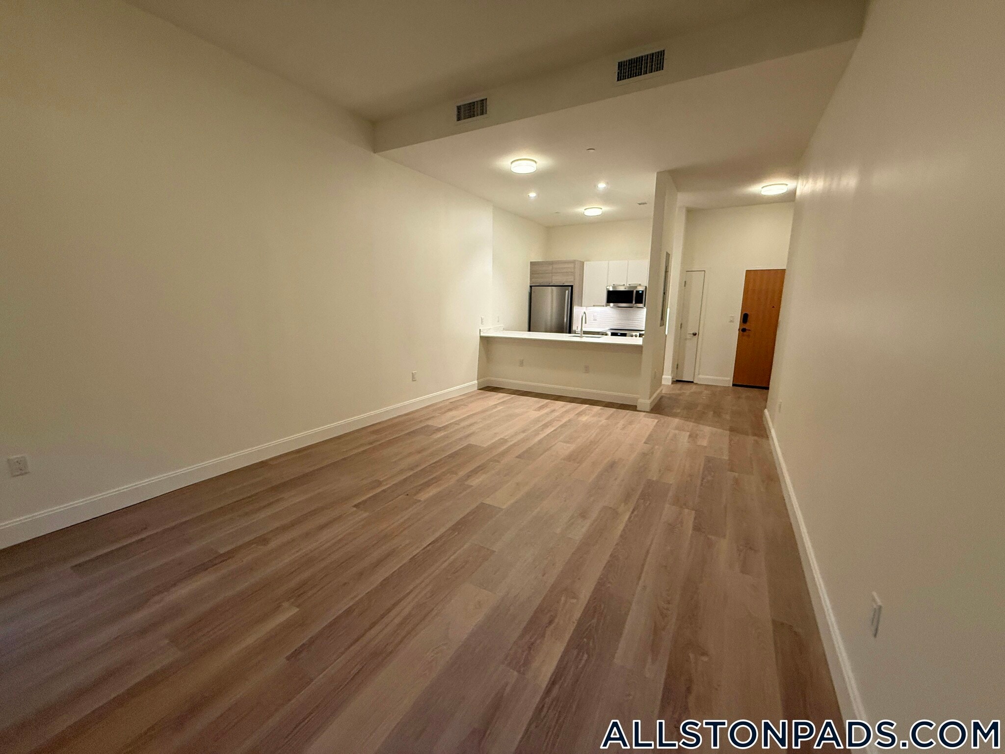 Building Photo - 1079 Commonwealth Ave