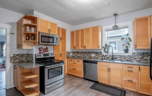 Building Photo - 5820 S Montgomery St