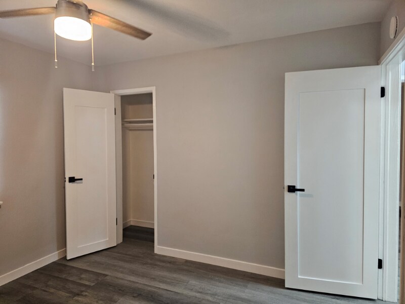 Building Photo - 3211 W 132nd St