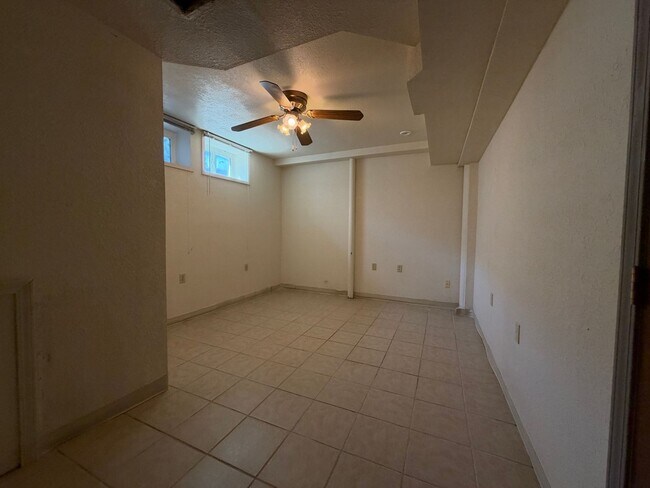 Building Photo - 1208 S Florence Pl