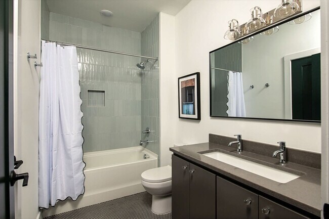 Building Photo - 103 Lucile St