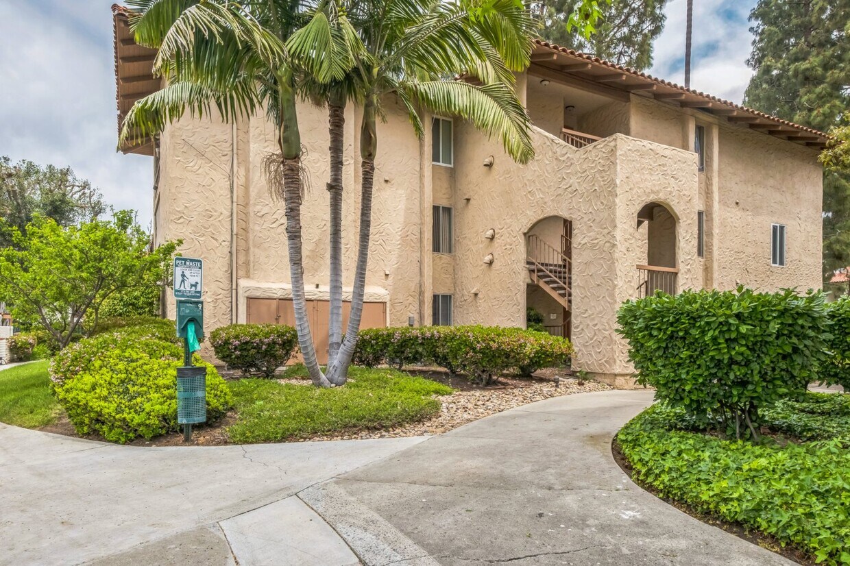 Building Photo - 10699 San Diego Mission Rd