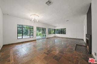 Building Photo - 1581 Clear View Dr