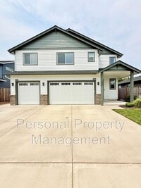 Building Photo - 1530 NW 29th Pl