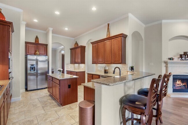 Building Photo - 6703 Honeycrest Lane