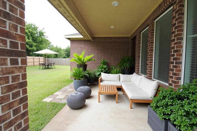 Building Photo - 26806 Skylark Blf Trl