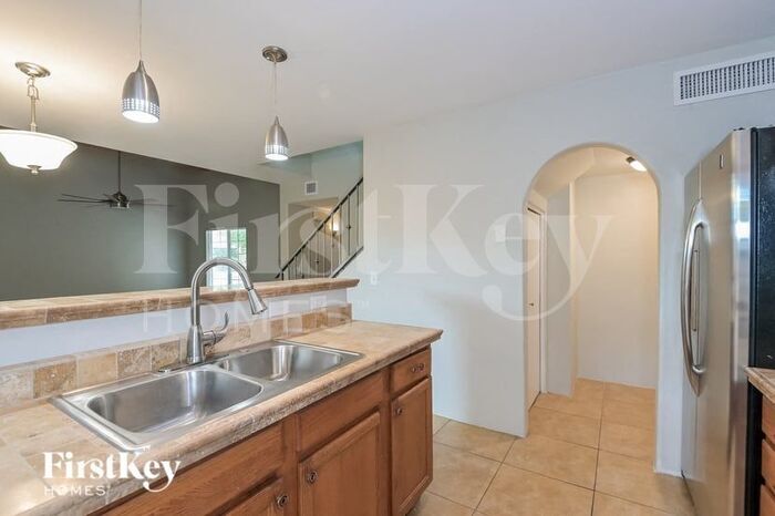 Building Photo - 5255 S Renewal Ln