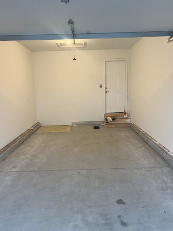 Building Photo - 455 Stewart Ct