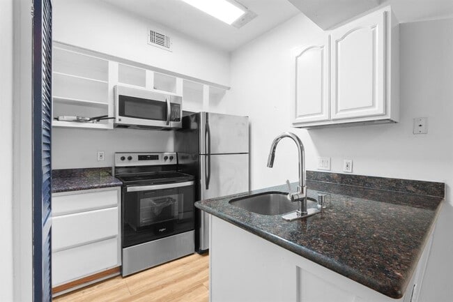 Building Photo - 2714 Nueces St