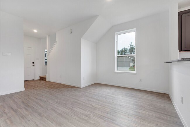 Building Photo - 21407 Austell Pond Dr