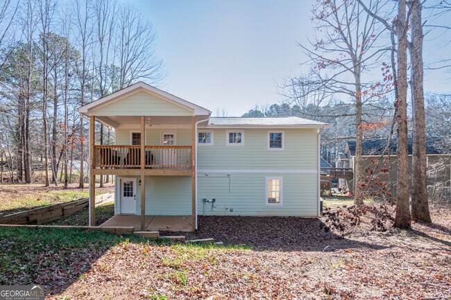 Building Photo - 27 W Ridge Dr SE