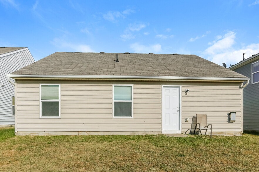 Building Photo - 3819 Liriope St