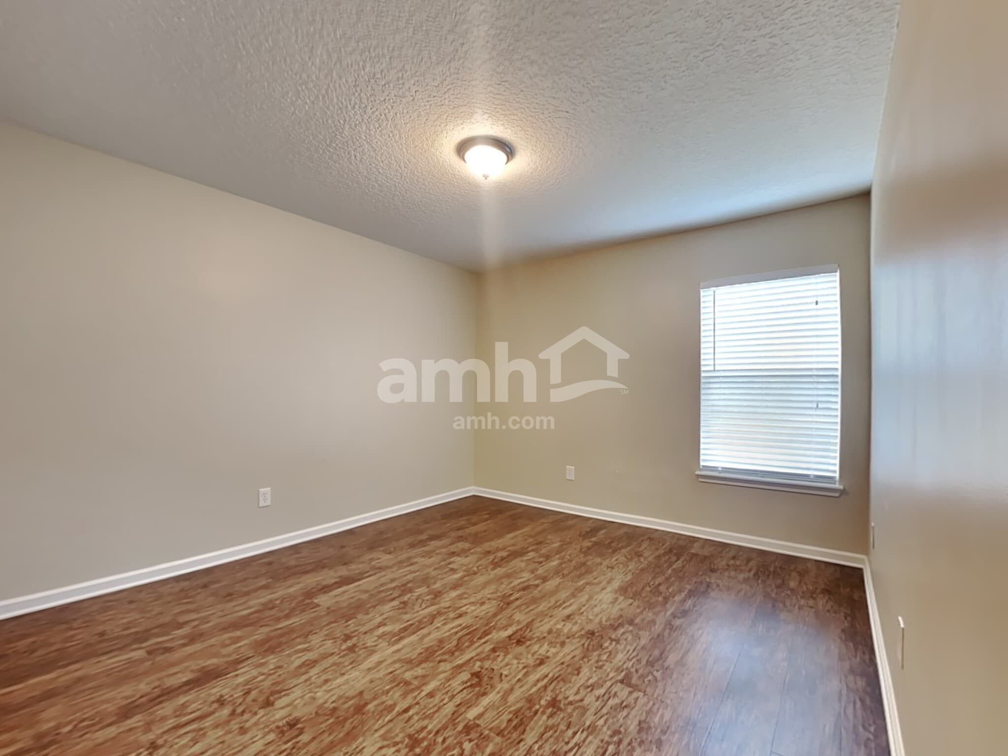 Building Photo - 164 Corral Cir