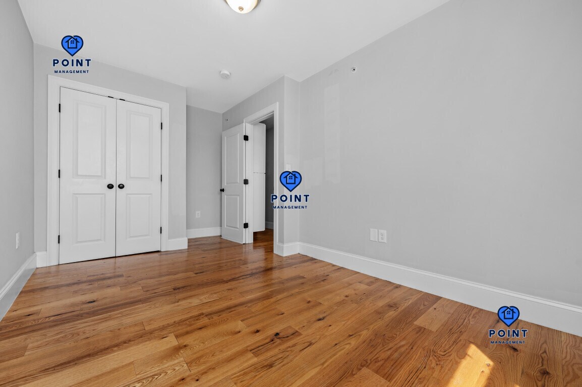 Building Photo - 146 Bremen St