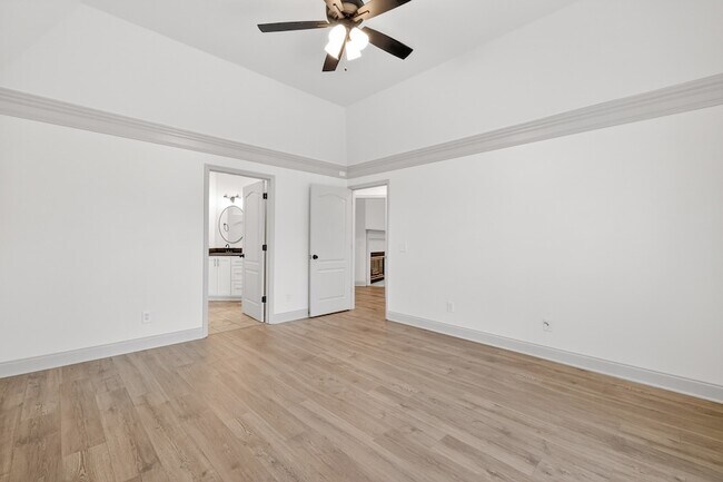 Building Photo - 1015 Brinkley Rd