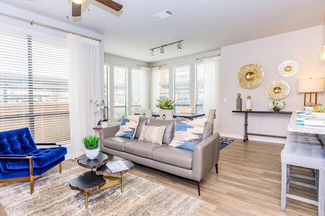 Building Photo - Now Leasing in Katy 1/1 – Tour Today!