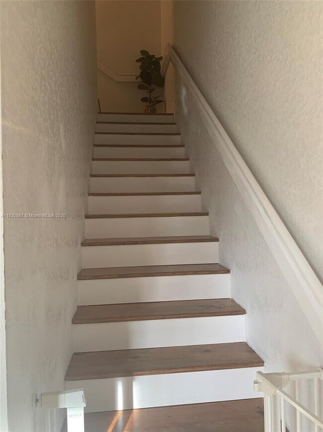 Building Photo - 6331 Landings Terrace