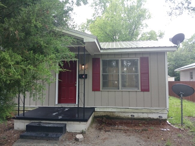 Building Photo - 3320 Napier Ave